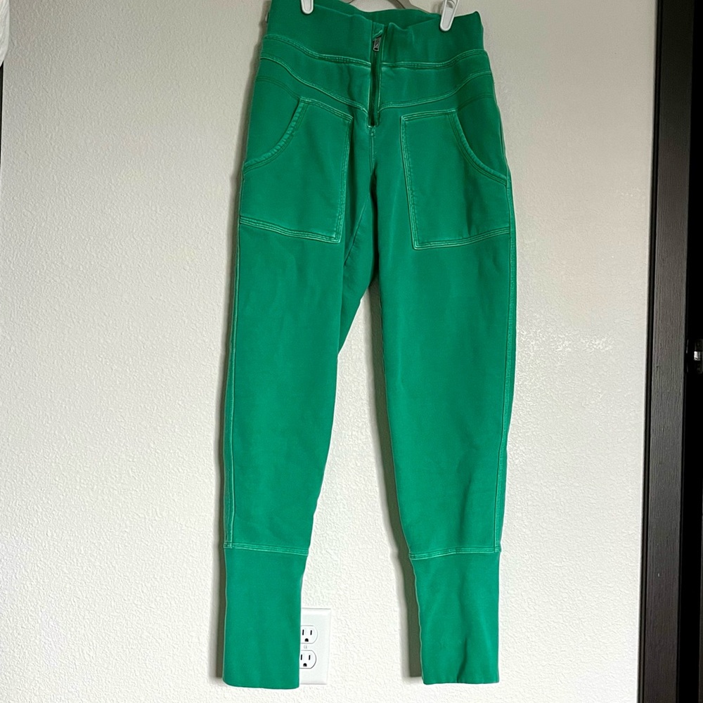 FP On the Road Pant Green Small